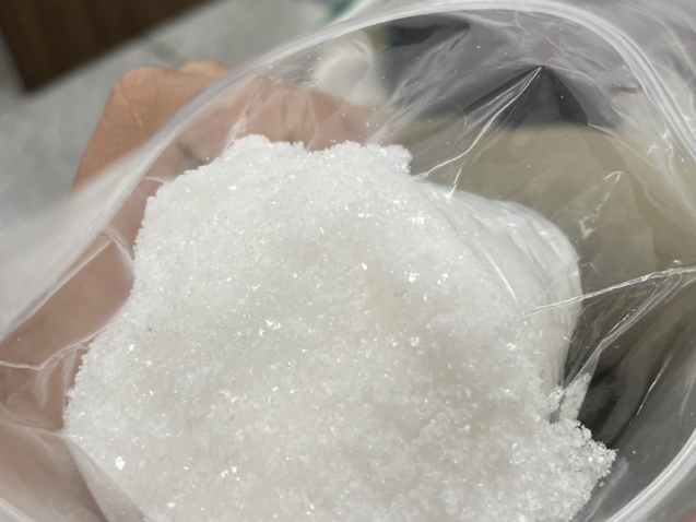 7B403552-5C2E-42E2-A20B-DF3F1F80A24B